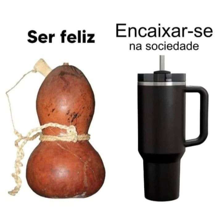 Prefiro minha garrafa térmica azul de fazenda 😁.